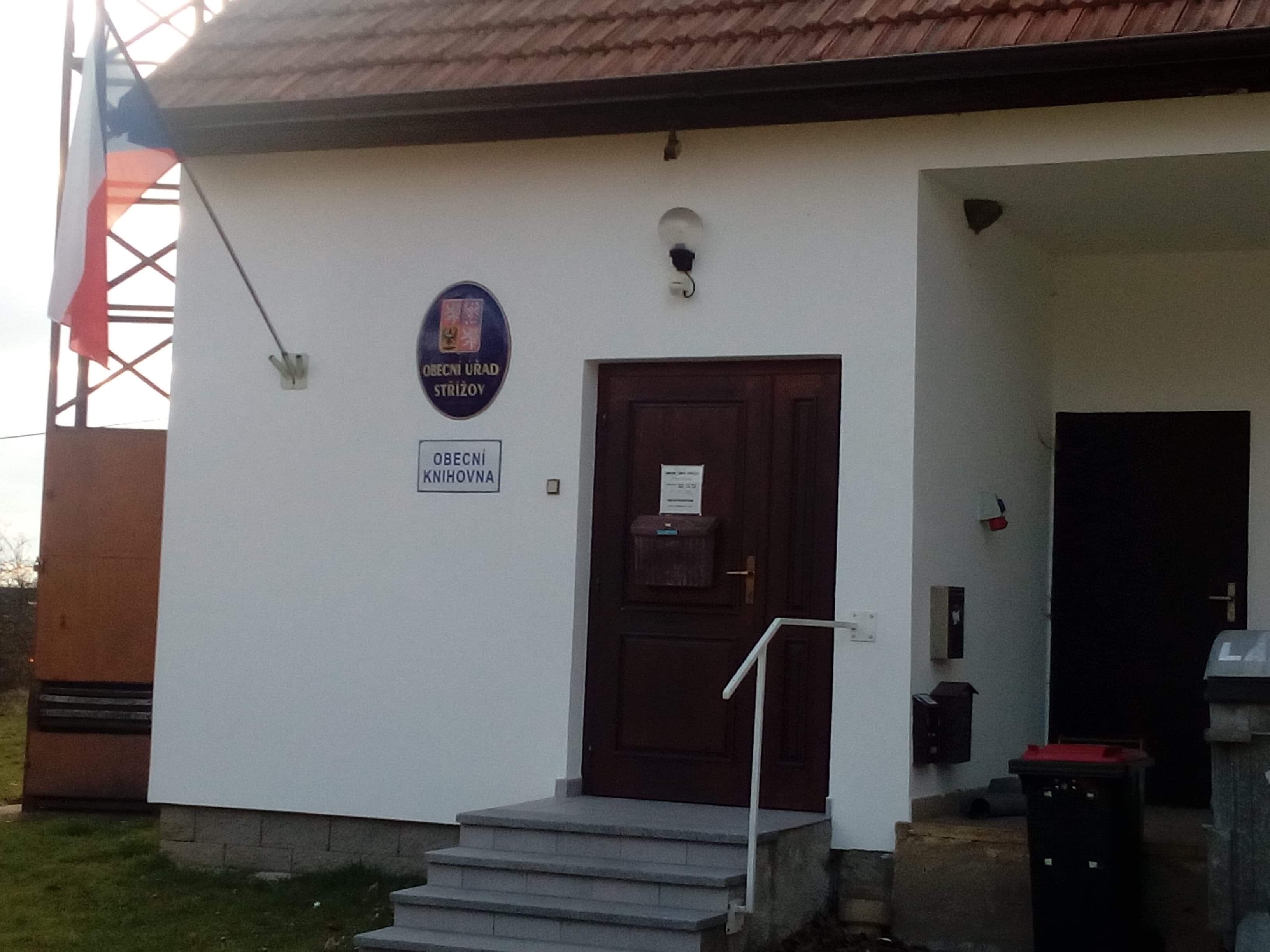 Obecní úřad a obecní knihovna